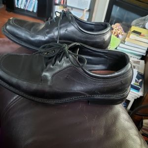 Dockers Men's Black Leather Shoes Size 8.5W